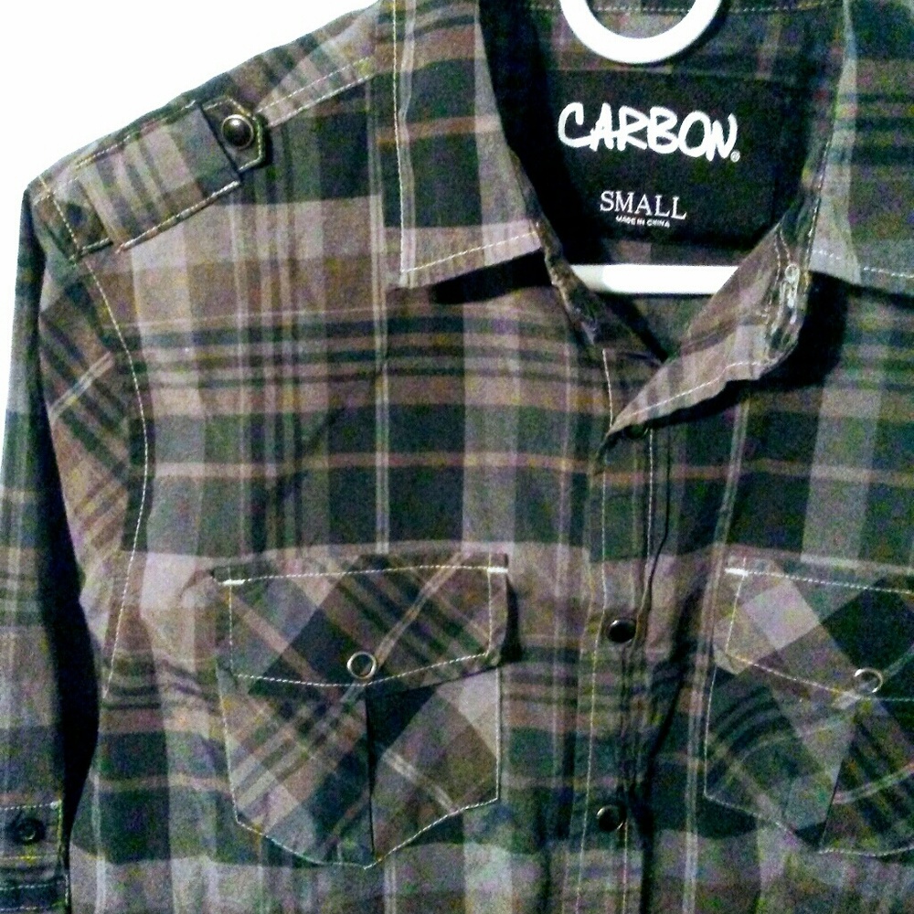 Carbon Button up